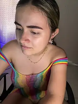 Mia seduccion online show from May 2026 07:19:01 PM