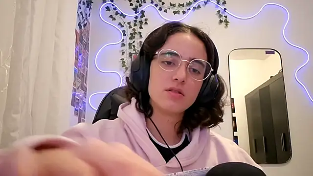 SanjuanaEytchison online show from April 2026 10:10:02 AM