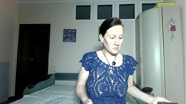 Snapshot of PrivateVelvetXX chatting on April 2026 05:25:01 PM PrivateVelvetXX online show from April 2026 05:25:01 PM