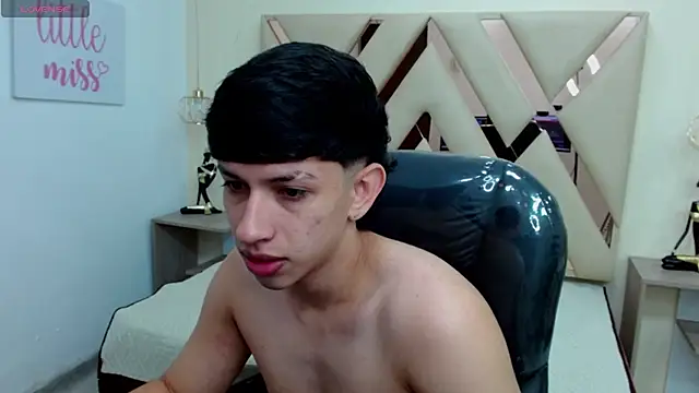 AdrianFranko online show from March 2026 12:49:01 PM