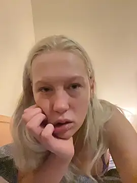 LeniMaria online show from March 2026 09:16:02 PM