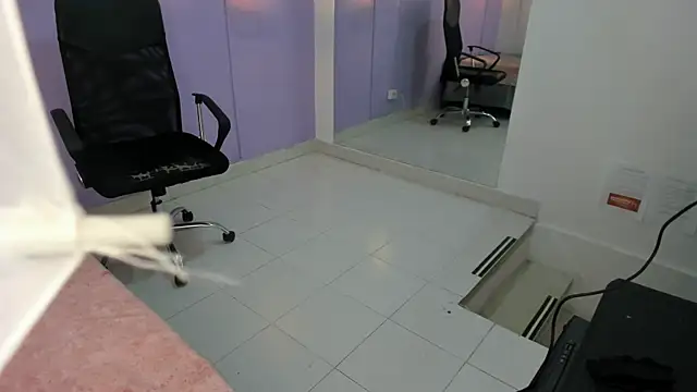 milliesummer online show from April 2026 12:06:01 PM