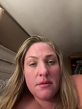 Snapshot of 1SexyQueen chatting on June 2026 01:34:01 AM 1SexyQueen online show from June 2026 01:34:01 AM