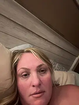 Snapshot of 1SexyQueen chatting on July 2026 05:16:01 AM 1SexyQueen online show from July 2026 05:16:01 AM