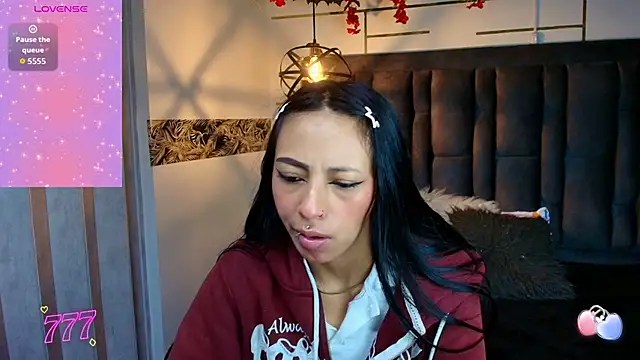 BONIE WILLS online show from April 2026 12:06:02 PM
