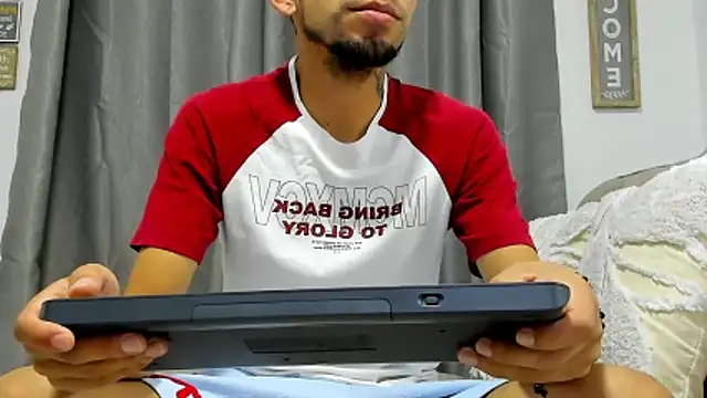 Steban silv online show from May 2026 11:54:02 AM