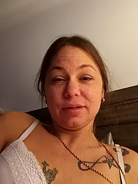 Couple qc online show from March 2026 03:51:01 AM