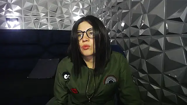 Cata black online show from May 2026 11:57:02 AM