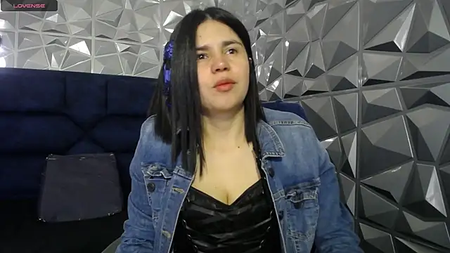 Cata black online show from May 2026 11:52:02 AM