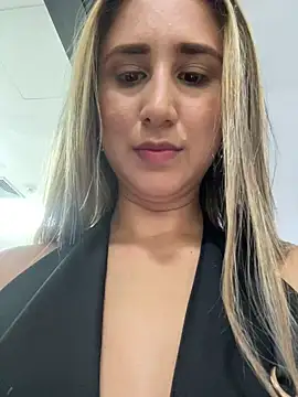 VictoriaWhitmore online show from April 2026 02:29:02 PM