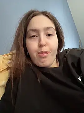 charmingggirl online show from April 2026 11:44:02 AM
