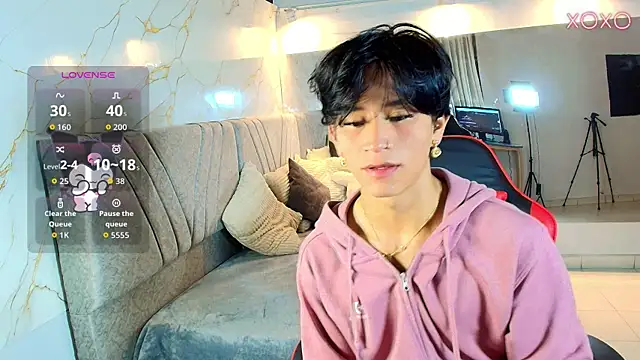 cococumps online show from April 2026 11:06:02 AM