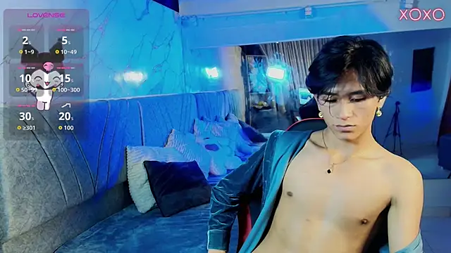 cococumps online show from April 2026 11:31:01 PM