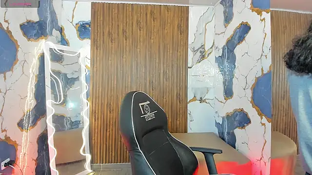 Snapshot of Alyce_tay1 chatting on April 2026 11:50:02 AM Alyce tay1 online show from April 2026 11:50:02 AM