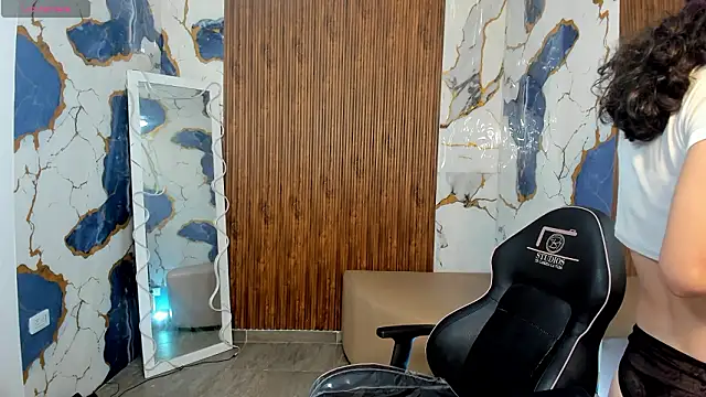 Snapshot of Alyce_tay1 chatting on March 2026 11:41:01 AM Alyce tay1 online show from March 2026 11:41:01 AM