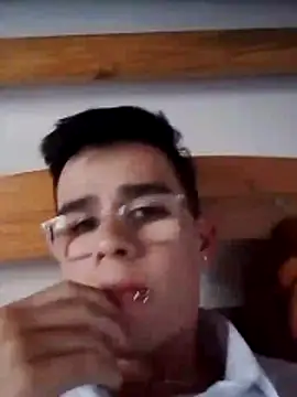 andresitonwn online show from June 2026 06:52:01 PM