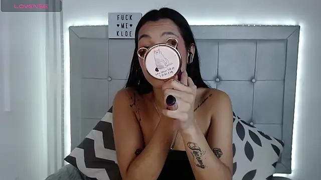 Kloe  watson online show from April 2026 10:47:02 PM