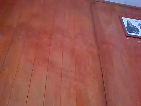 Annisof000 online show from April 2026 06:46:01 PM