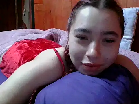 Annisof000 online show from March 2026 10:05:02 AM