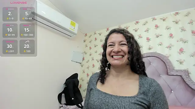 crystal watson0 online show from May 2026 01:32:01 PM