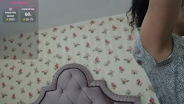crystal watson0 online show from April 2026 01:02:02 PM