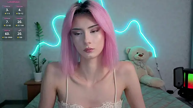Snapshot of kittysocutie chatting on July 2026 12:33:02 AM kittysocutie online show from July 2026 12:33:02 AM