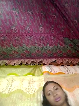 sexymoon2233 online show from March 2026 07:08:01 AM