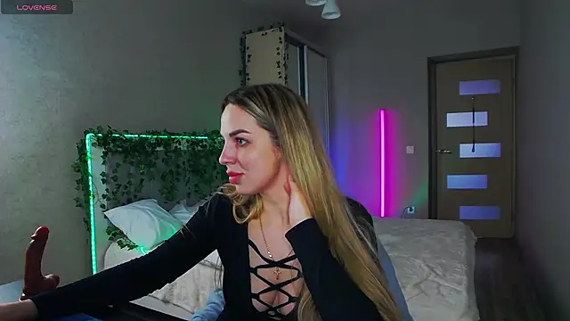 Alexandracandy online show from April 2026 12:53:01 PM