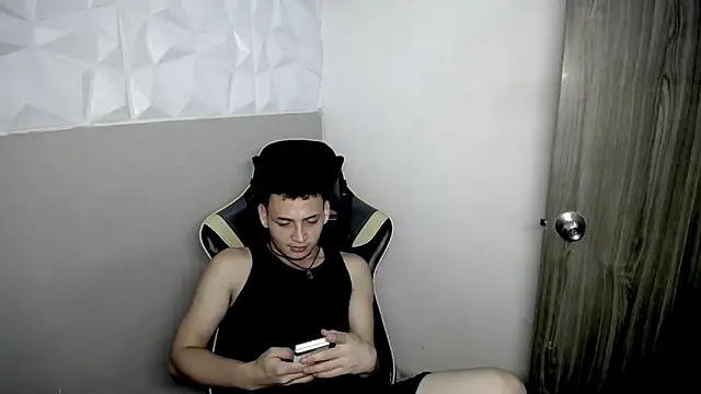 Mathias twinkk online show from April 2026 04:29:02 AM