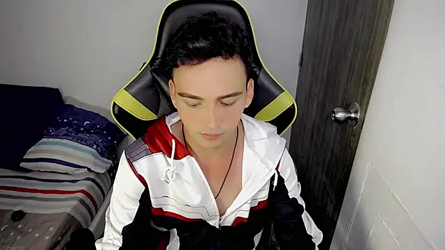 Mathias twinkk online show from March 2026 08:56:01 PM