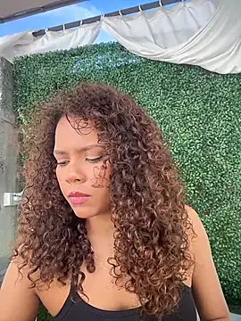 Snapshot of CurlyOopsieXXX chatting on July 2026 09:25:01 PM CurlyOopsieXXX online show from July 2026 09:25:01 PM
