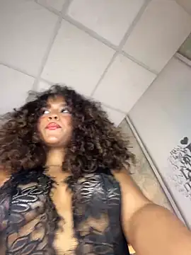 CurlyOopsieXXX online show from April 2026 09:38:02 PM
