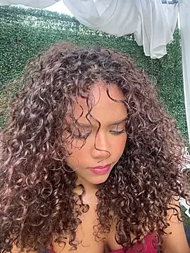 Snapshot of CurlyOopsieXXX chatting on July 2026 09:25:01 PM CurlyOopsieXXX online show from July 2026 09:25:01 PM