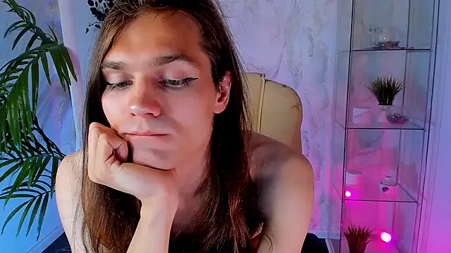 WillFobos online show from June 2026 08:58:01 PM