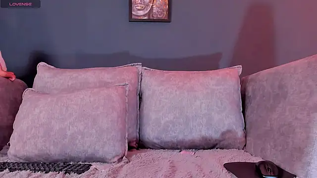 ReubenandScott online show from April 2026 04:26:01 AM