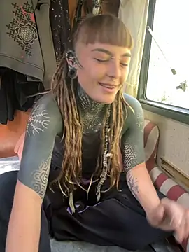 HornyHippy1 online show from April 2026 12:01:01 PM