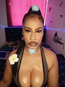 KAYLA 48  online show from May 2026 07:25:01 PM