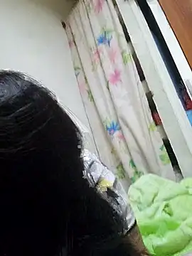 Snapshot of HotCubaLinda chatting on March 2026 05:40:01 AM HotCubaLinda online show from March 2026 05:40:01 AM
