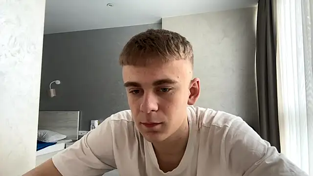 Snapshot of SoloFury chatting on April 2026 08:26:01 AM SoloFury online show from April 2026 08:26:01 AM