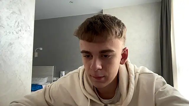 Snapshot of SoloFury chatting on April 2026 02:47:02 PM SoloFury online show from April 2026 02:47:02 PM