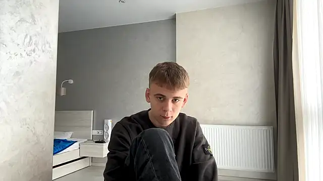 Snapshot of SoloFury chatting on March 2026 08:26:33 AM SoloFury online show from March 2026 08:26:33 AM