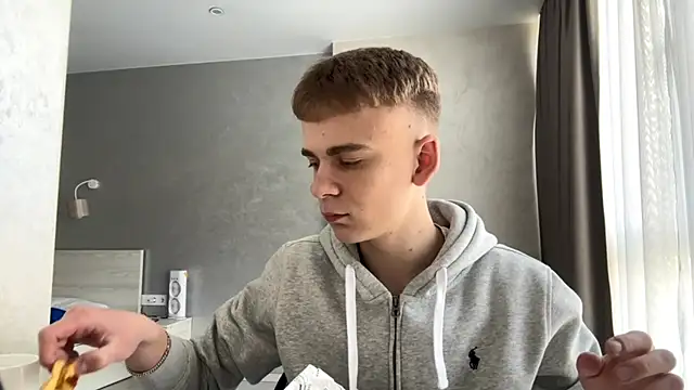 SoloFury online show from April 2026 11:39:01 AM