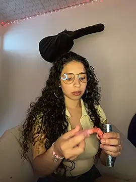 katniss everdeen  online show from March 2026 03:33:01 PM