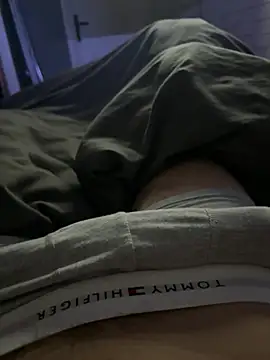 zoladj online show from March 2026 11:05:02 PM