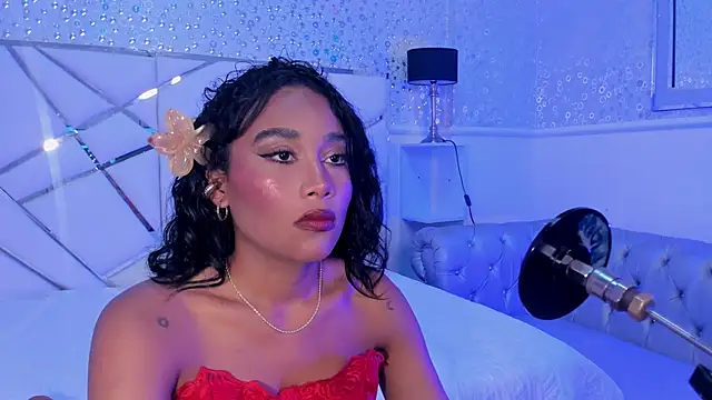 Snapshot of Horny_Brunette_ chatting on April 2026 03:09:01 AM Horny Brunette online show from April 2026 03:09:01 AM
