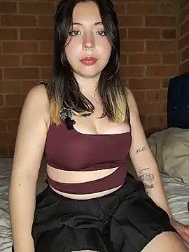 Snapshot of Petite_CherryX chatting on May 2026 01:40:02 AM Petite CherryX online show from May 2026 01:40:02 AM