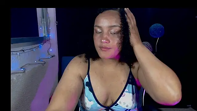 Snapshot of SofiaRoyal2308 chatting on April 2026 03:24:02 AM SofiaRoyal2308 online show from April 2026 03:24:02 AM