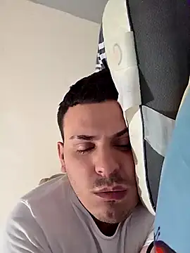 vmaxis online show from April 2026 04:31:02 AM