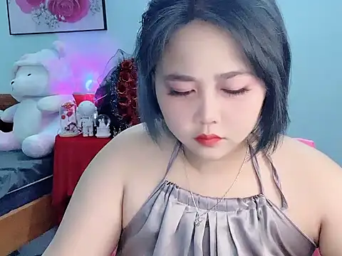 Nhanlu009 online show from May 2026 11:57:02 AM