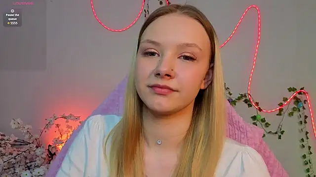 StaceyyJones online show from April 2026 10:43:01 AM